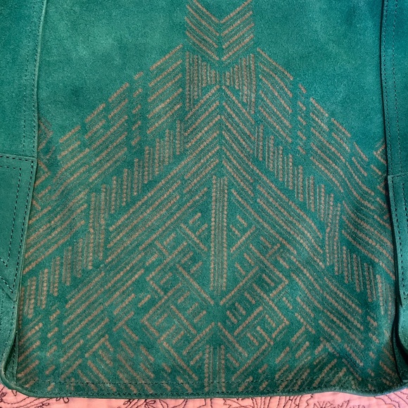 Cynthia Vincent Emerald Green Suede Boho Handbag - Picture 4 of 13